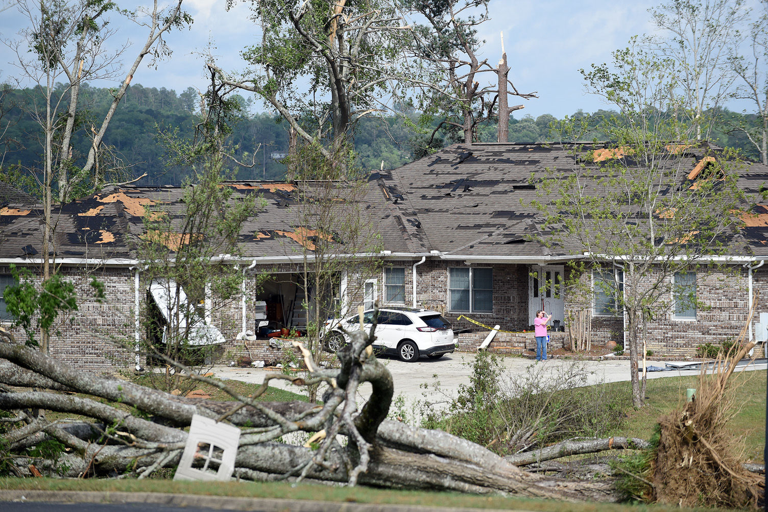 Tornado damages Eufaula